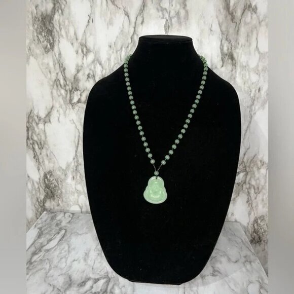 JADE light Green Hand Carved Maitreya Buddah Pendant Necklace - Picture 1 of 6